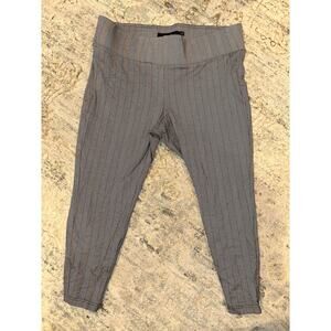 Size 2 TORRID Pull On Slim Fit Pixie Pants Plus Size Ponte Gray Herringbone